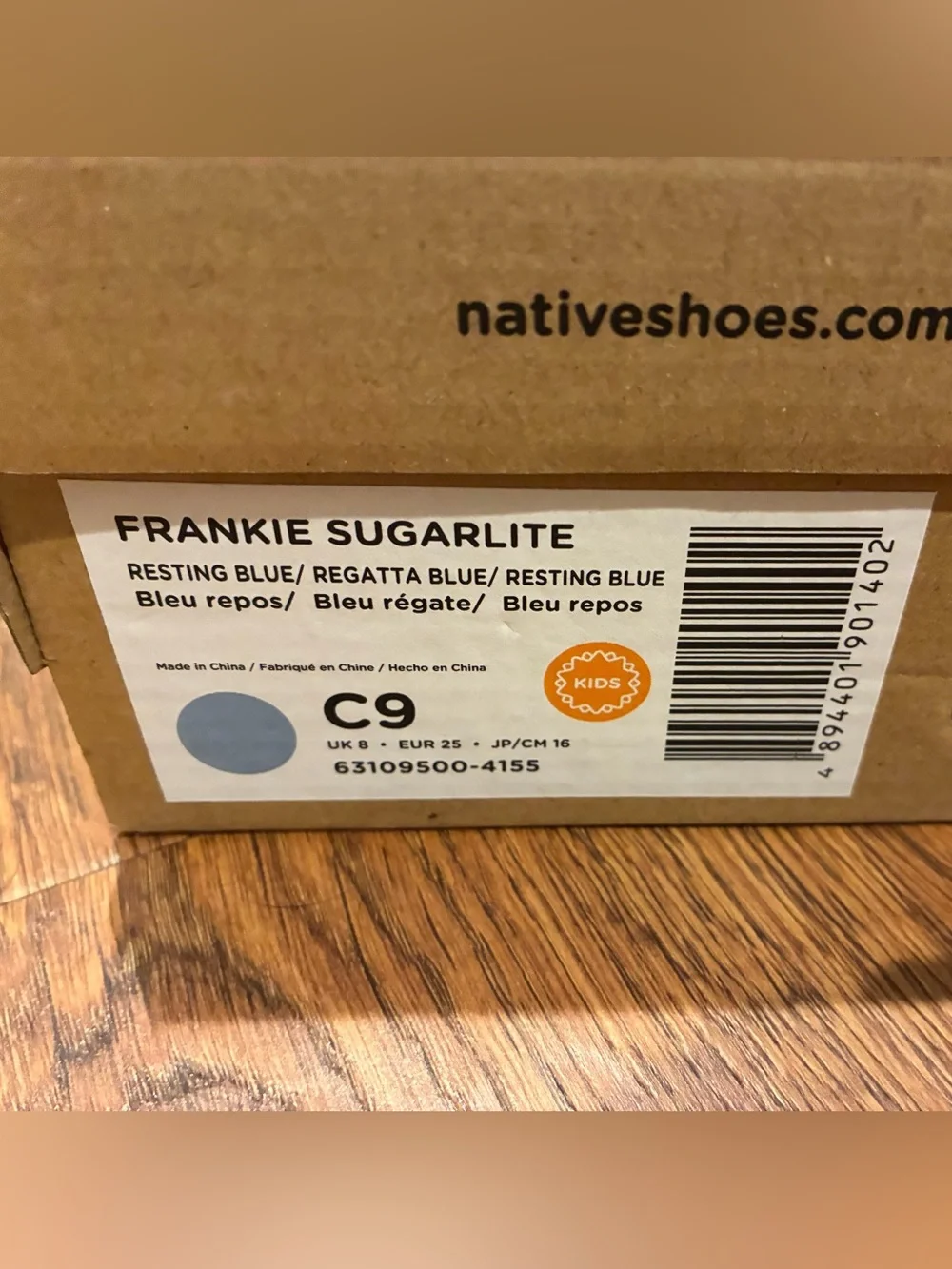 New in box Native Frankie Sugarlite Sandals Resting Blue